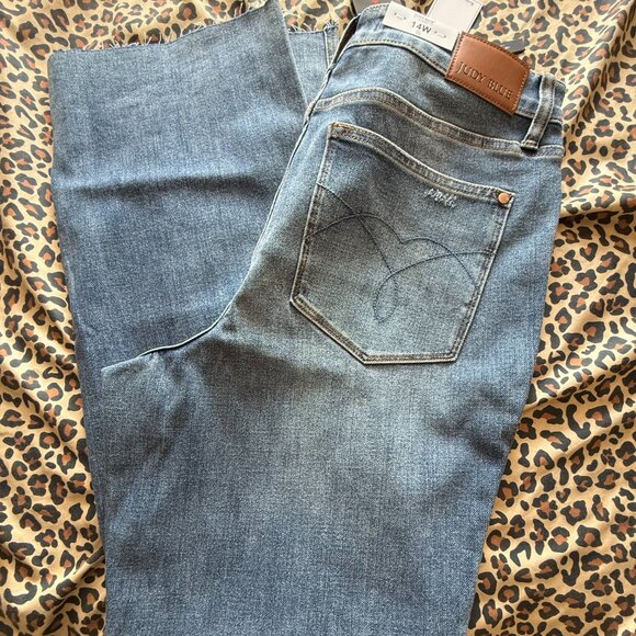 Judy Blue Jeans, 16W & 14W - Picture 9 of 9
